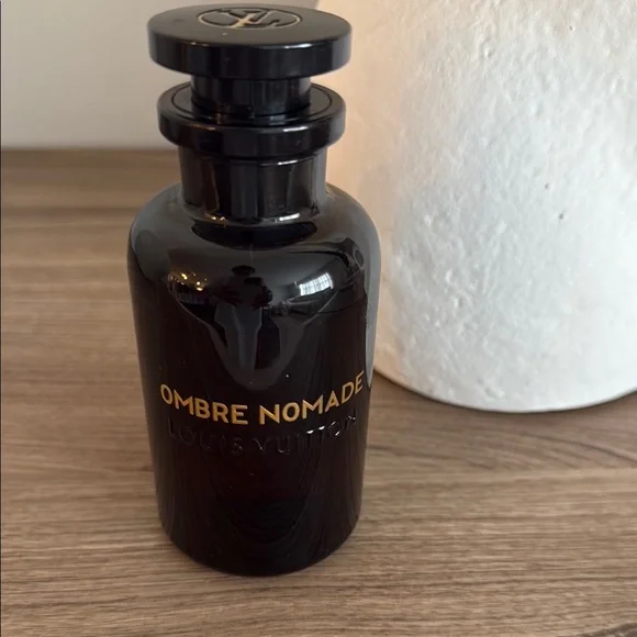 Louis Vuitton Ombre Nomade Perfume - Black and Gold - Picture 4 of 4